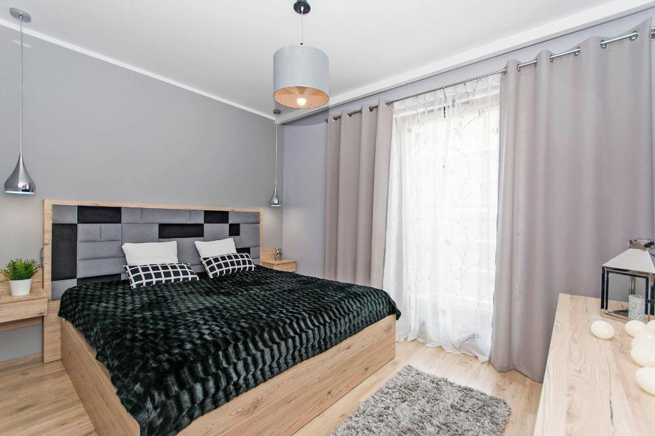 Stylish Apartment Oldtown Riverview Balcony 그단스크 외부 사진