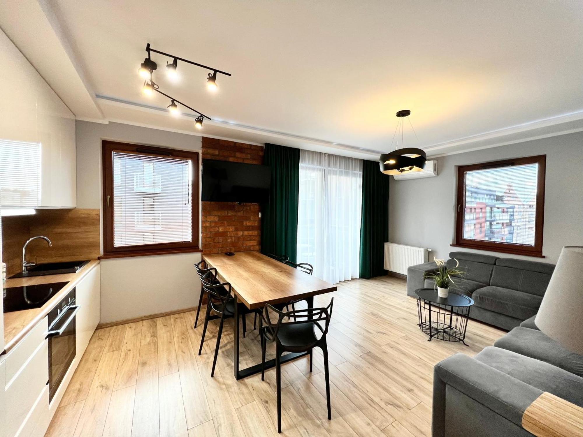 Stylish Apartment Oldtown Riverview Balcony 그단스크 외부 사진